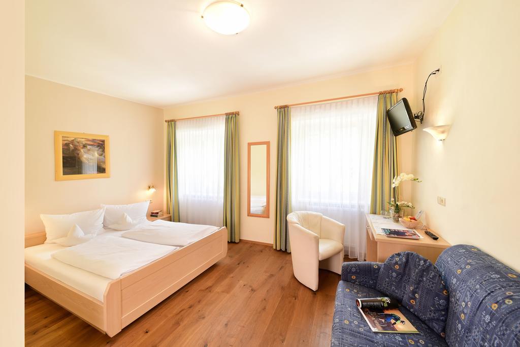 Hotel Ansitz Gamp 치우사 외부 사진
