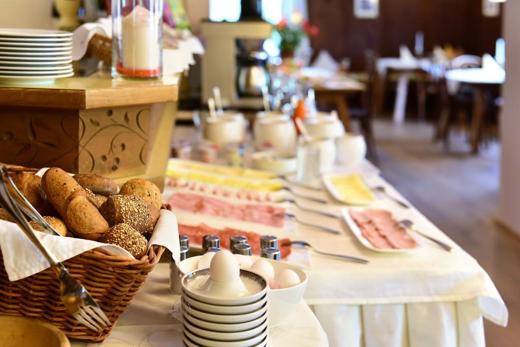 Hotel Ansitz Gamp 치우사 외부 사진